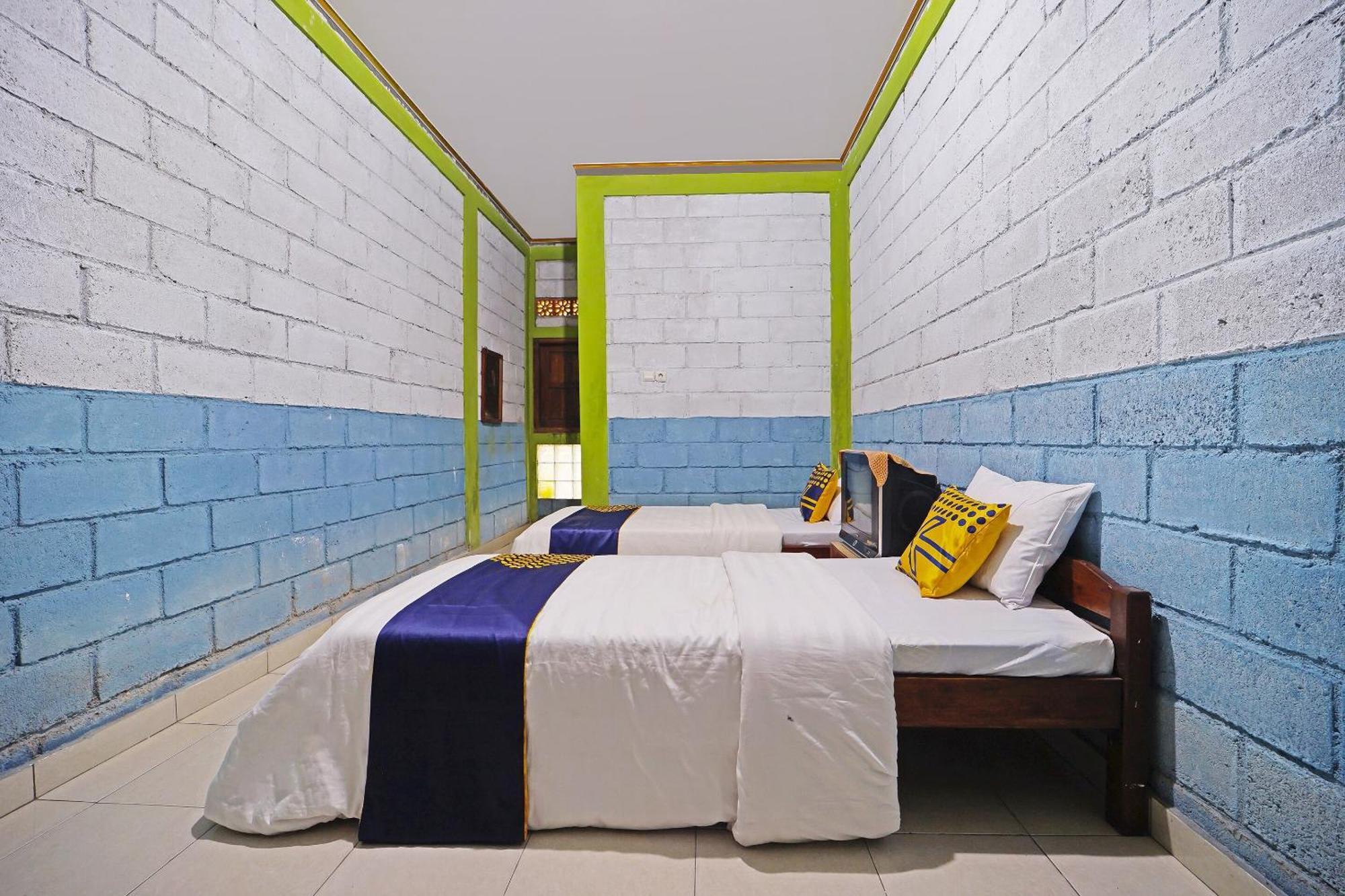Spot On 91085 Griya Estu Wening Hotel Sleman  Exterior foto